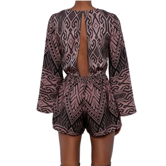 ILLA ILLA Open Back Mix Floral Romper Women's Size S - Picture 8 of 10